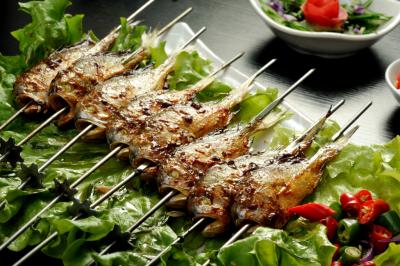 探討如何安全健康的吃燒烤呢？