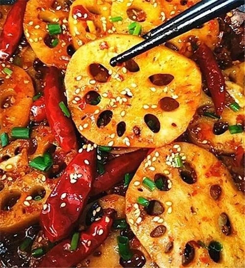 麻辣藕片，四川人的必備小吃，吃了根本停不下來(lái)