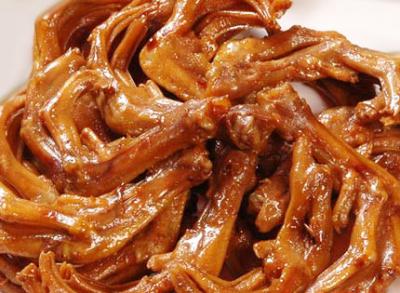 鹵菜出鍋就發(fā)黑，抹鹵水VS抹鹵油哪個(gè)好？