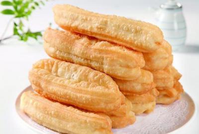 家常油條好吃有秘訣，配方，蓬松又酥脆，涼了也不硬