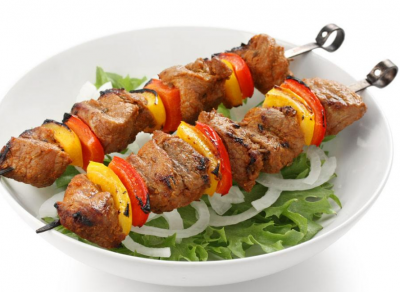 小吃培訓(xùn)哪個(gè)好:一家有實(shí)力的小吃培訓(xùn)學(xué)校，需要具備哪些條件？