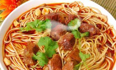 面食培訓(xùn)哪家專業(yè):打鹵面，香味四溢富有勁道的家常面食！