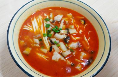 正宗鍋蓋面技術(shù)培訓(xùn)哪里好？秘制醬的熬制方法