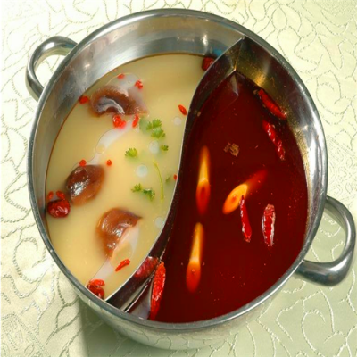 成都火鍋培訓(xùn)機構(gòu)哪個比較好？培訓(xùn)場地進行現(xiàn)場試吃