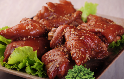 哪家烤豬蹄技術(shù)培訓(xùn)學(xué)校技術(shù)好？調(diào)味簡單