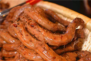 資陽麻辣現(xiàn)撈鹵菜技術(shù)培訓(xùn)哪家好？學(xué)員親自操作