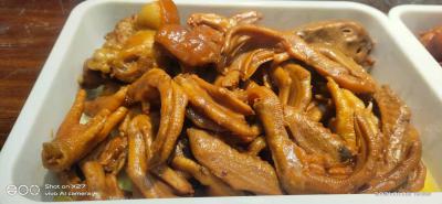 四川學(xué)鹵菜技術(shù)做法哪里好？鹵菜拌料的制作