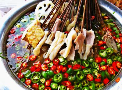 缽缽雞技術(shù)培訓(xùn)學(xué)校怎么選？餐飲小吃培訓(xùn)機(jī)構(gòu)