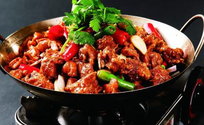 麻辣干鍋雞技術培訓哪家好？干鍋培訓底料制作