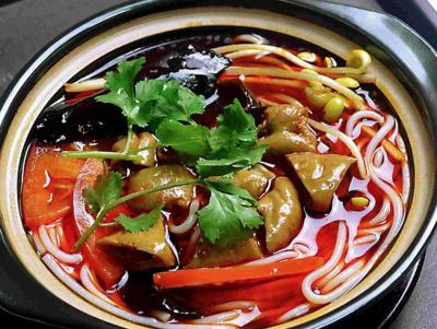 火鍋米線技術培訓班哪里專業(yè)？全程一對一親手教學