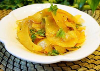 涼拌菜培訓(xùn)選哪家好？掌握涼拌菜的搭配技巧