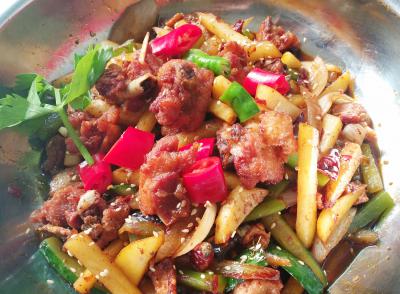 麻辣干鍋技術(shù)培訓(xùn)學(xué)校需要多少錢(qián)？