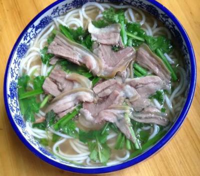 學(xué)做羊肉米線技術(shù)培訓(xùn)機(jī)構(gòu)哪里好？