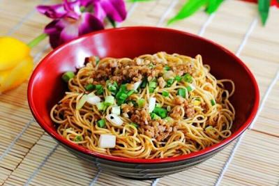  成都餐飲培訓(xùn)機(jī)構(gòu)，宜賓燃面技術(shù)培訓(xùn)哪家好？