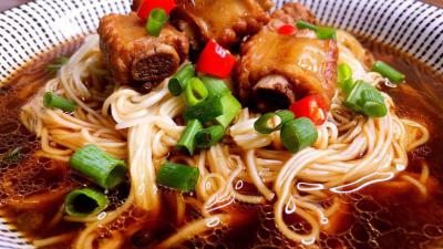 成都餐飲培訓(xùn)學(xué)校排名，排骨面食技術(shù)培訓(xùn)哪里正宗？