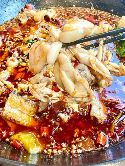 成都學(xué)美蛙魚火鍋技術(shù)培訓(xùn)哪家好？