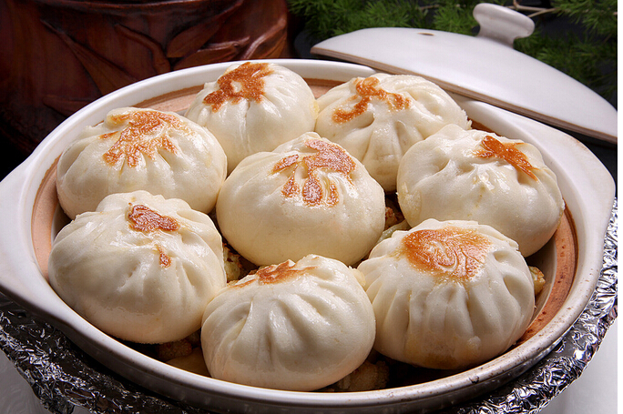 學(xué)小吃培訓(xùn)學(xué)校哪家好？小吃技術(shù)培訓(xùn)多少錢(qián)？