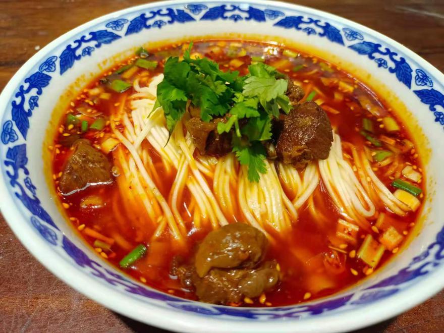 小吃培訓(xùn)哪個(gè)學(xué)校好？小吃培訓(xùn)學(xué)校多少錢(qián)？