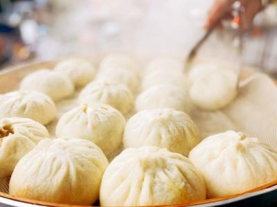 小吃培訓(xùn)學(xué)?？孔V嗎？三大保障等你來挑戰(zhàn)