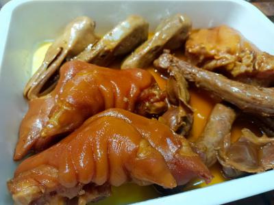 鹵菜培訓一般多少學費？學習正宗鹵菜串串制作技巧