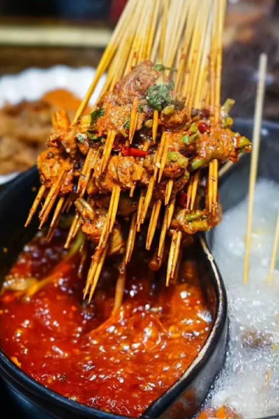 學(xué)串串香技術(shù)培訓(xùn)學(xué)校哪家好？成都串串香培訓(xùn)