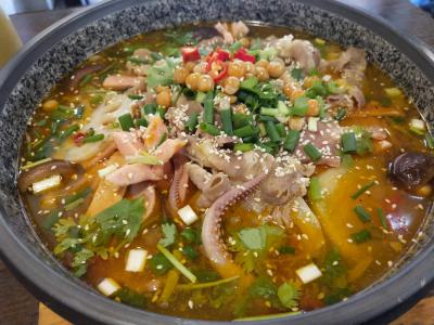 如何選擇冒菜培訓(xùn)機(jī)構(gòu)？飄味緣學(xué)冒菜技術(shù)培訓(xùn)