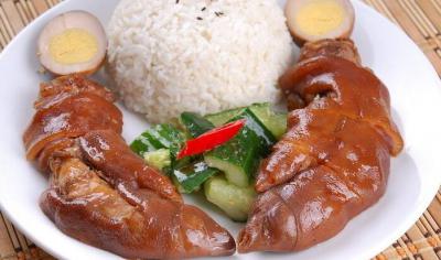 學(xué)習(xí)隆江豬腳飯技術(shù)，飄味緣培訓(xùn)學(xué)校助您成為大廚！