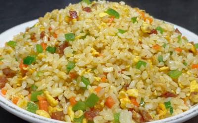 街邊炒飯技術(shù)培訓(xùn)哪家好？探訪飄味緣培訓(xùn)學(xué)校