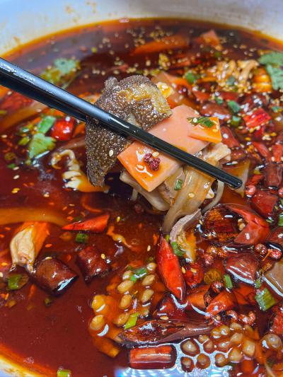 蒜瓣魚火鍋技術(shù)培訓(xùn)學(xué)校哪家好？深度解析飄味緣餐飲培訓(xùn)的獨特優(yōu)勢