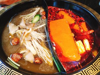 牛油火鍋技術(shù)培訓(xùn)班多少錢(qián)？飄味緣培訓(xùn)學(xué)校比較合理