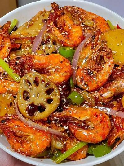 麻辣干鍋技術(shù)培訓(xùn)學(xué)校怎么樣？飄味緣餐飲小吃培訓(xùn)值得選擇嗎？