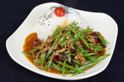 蓋澆飯技術(shù)培訓(xùn)哪里學(xué)好點(diǎn)？飄味緣蓋澆飯技術(shù)培訓(xùn)學(xué)校詳解