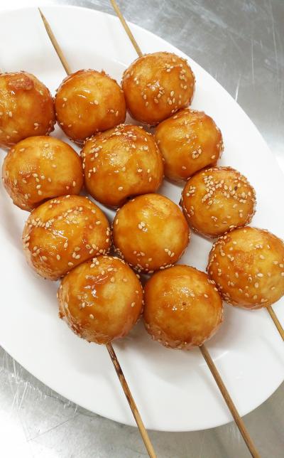 學(xué)做糖油果子技術(shù)培訓(xùn)哪里好？飄味緣小吃培訓(xùn)學(xué)校詳解