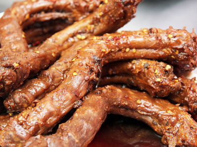 麻辣鴨脖技術(shù)培訓(xùn)班多少錢？飄味緣小吃培訓(xùn)學(xué)校比較好