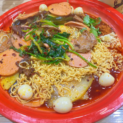 麻辣燙技術(shù)培訓(xùn)哪家好一點(diǎn)？飄味緣餐飲培訓(xùn)學(xué)校技術(shù)配方無(wú)保留