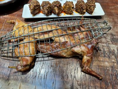 手撕烤兔技術(shù)培訓(xùn)內(nèi)容有哪些？飄味緣餐飲培訓(xùn)學(xué)校比較專業(yè)